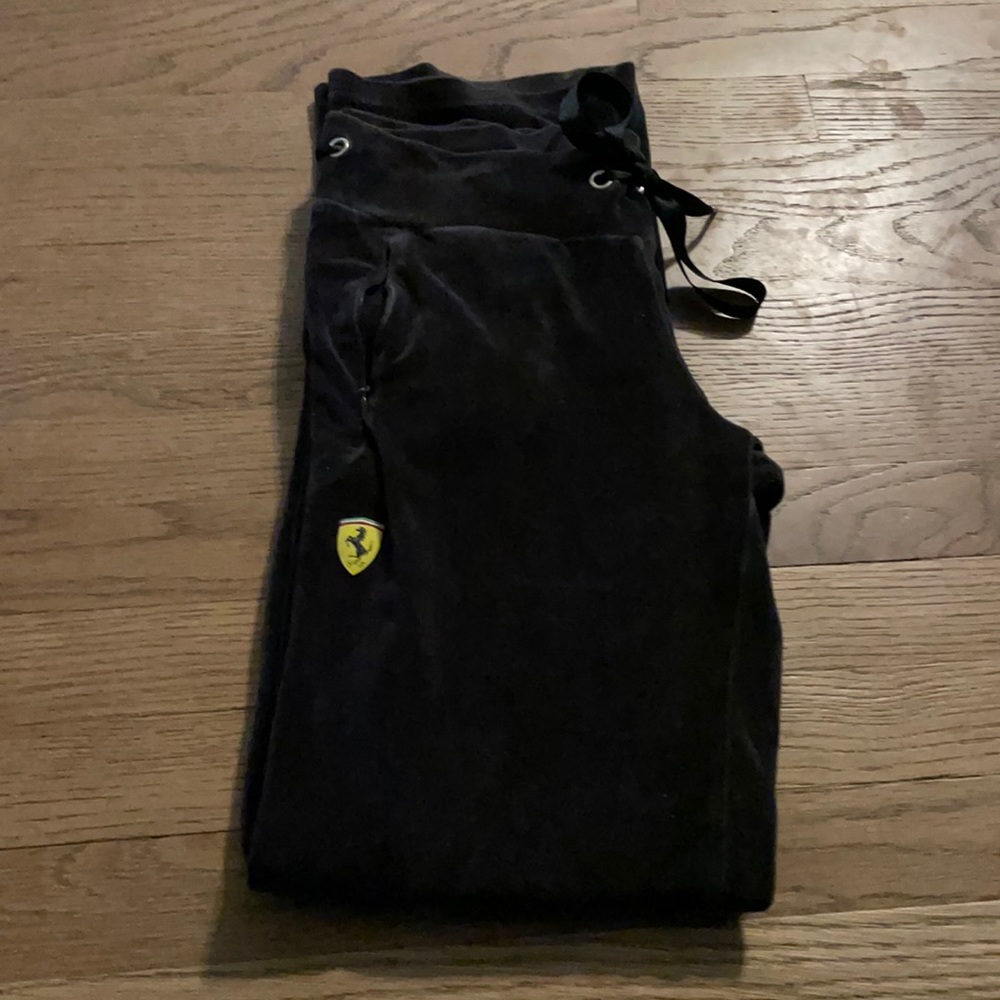 PUMA/FERRARI SWEATPANTS-WOMEN'S SIZE S.